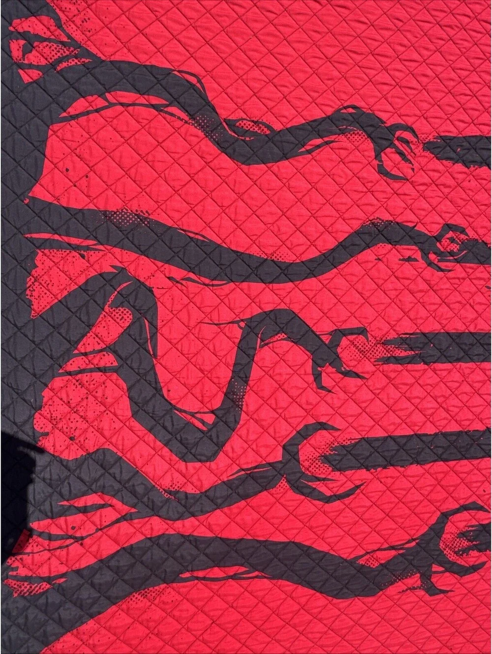 Stranger Things Upside Down World Bed Comforter 85x90” Red, Black, Gray Preowned